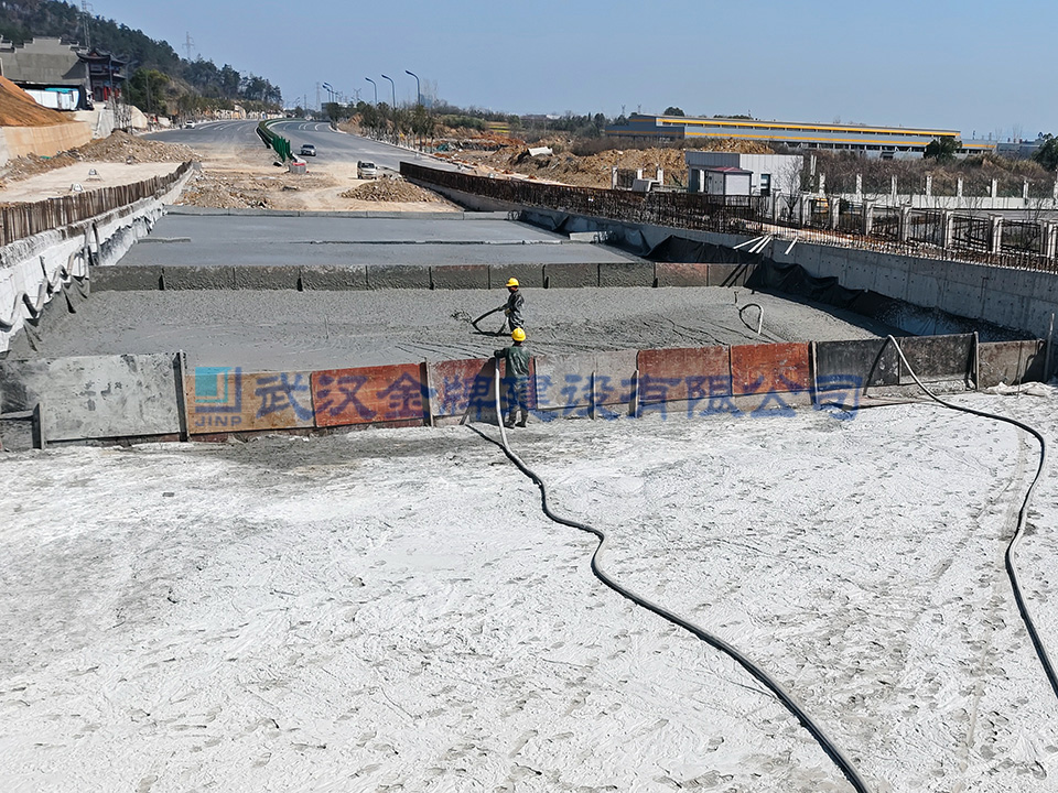 泡沫轻质土桥台背路基填筑